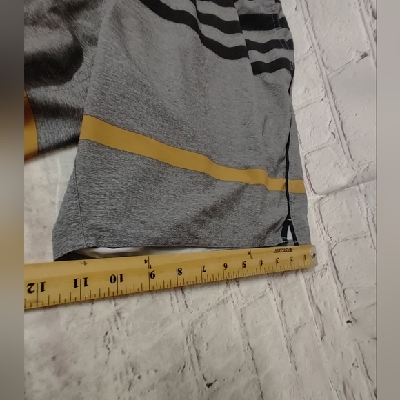 Vuori Mens Train Runner Performance Shorts Liner Striped Large - Picture 13 of 13